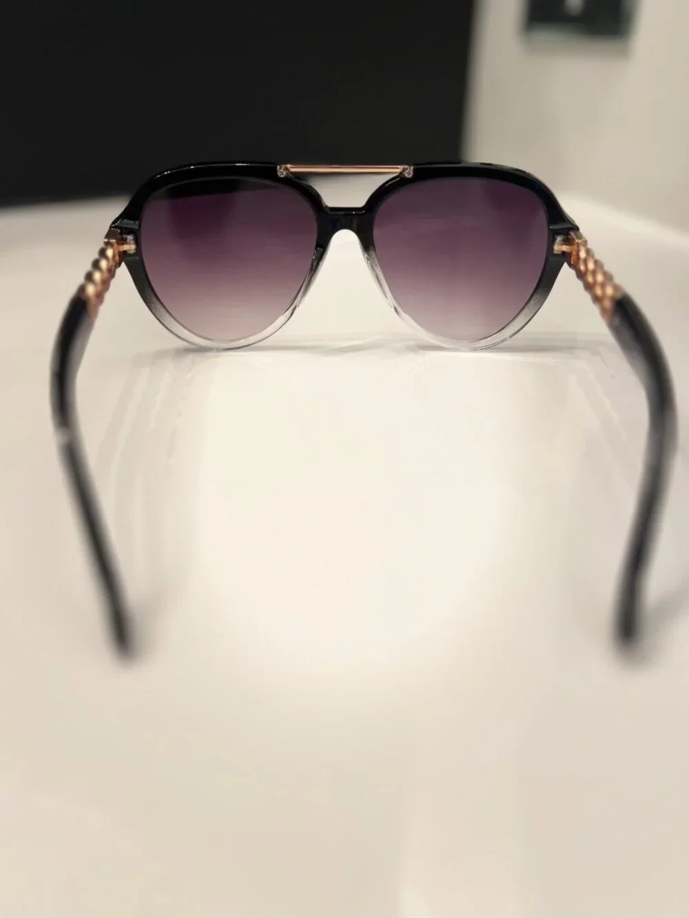 Brand new Jessica Simpson aviator sunglasses in excellent condition
